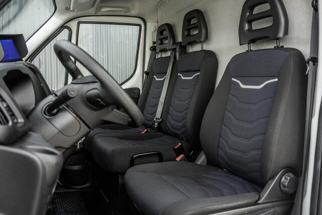 Iveco DAILY 35S16V 2.3 L4H2 | Euro 6 | 157 PK | Airco | Camera | 3500 KG Trekgewicht | MF Stuur | 3-Persoons