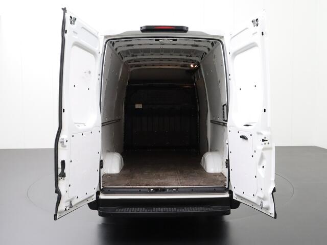 Iveco DAILY 35S16 160PK L2H2 | 3500 Trekgewicht | Airco | 3-Persoons