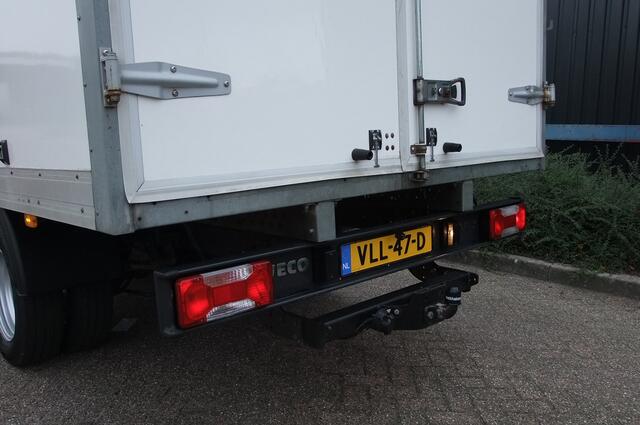 Iveco DAILY 35C16V 2.3 410 / Bakwagen/ 3-zits/ Airco / Dubbel lucht/ Trekhaak