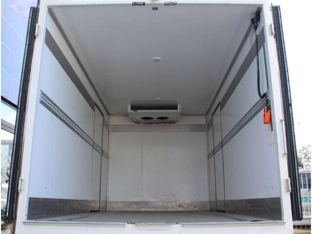 Iveco DAILY 40C18HA8 3.0 Aut. Koelwagen Bakwagen & Laadklep