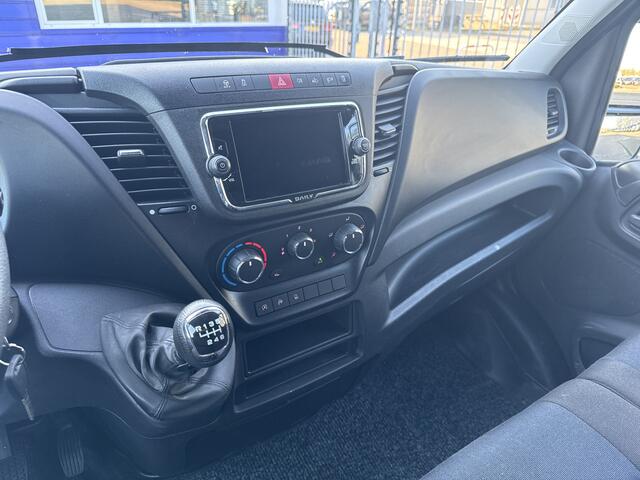 Iveco DAILY 35C16V 2.3 352 L2H2 3500 KG Trekhaak LED Betimmering Cruise Control