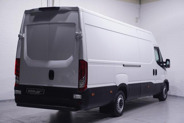 Iveco DAILY 35S16 160 pk L4H2 XXL Airco ECC, Enkel lucht Audiosysteem met DAB+, Laadruimte Pakket, 3-Zits