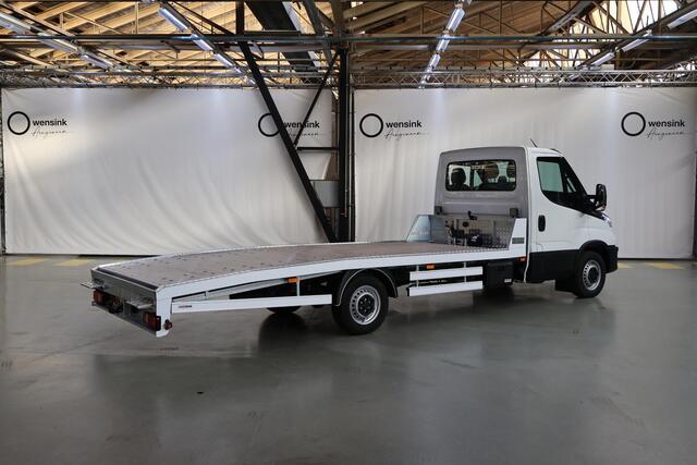 Iveco DAILY 35 3.0 180 PK | Aut. | Oprijwagen | 3500KG AHW | Autotransporter | LED | Navigatie | Climate Control | 3-Zits | Lier | Werkverlichting | Adaptive Cruise Control