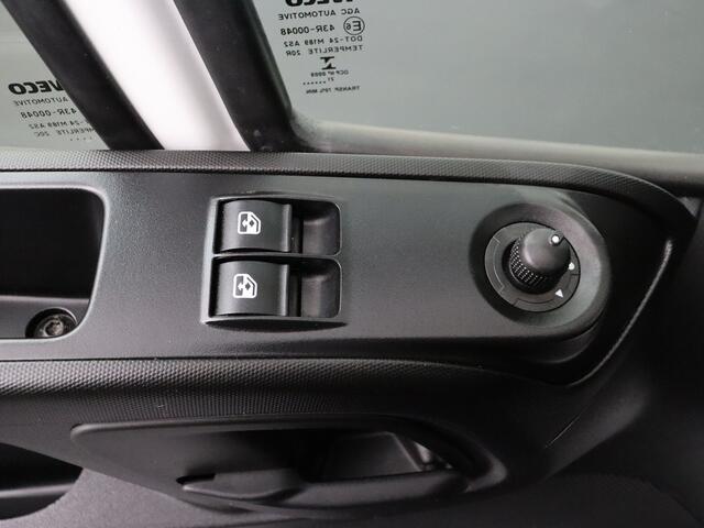 Iveco DAILY 35S14 L2H2 Hi-Matic Automaat | Laadklep | Laadlift | Navigatie | Camera | 3-Persoons
