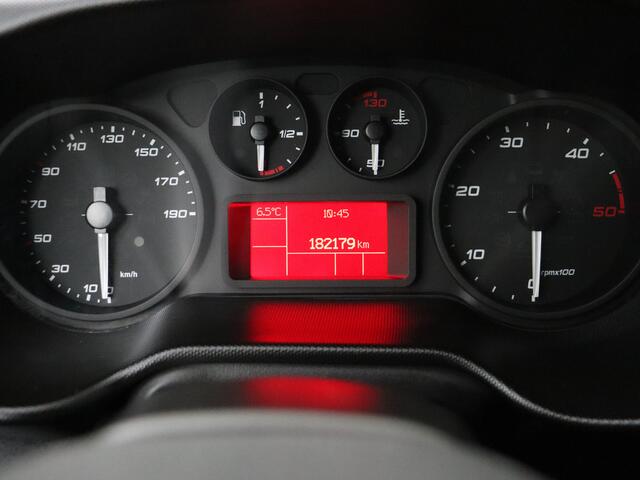 Iveco DAILY 35S14 L2H2 Hi-Matic Automaat | Laadklep | Laadlift | Navigatie | Camera | 3-Persoons