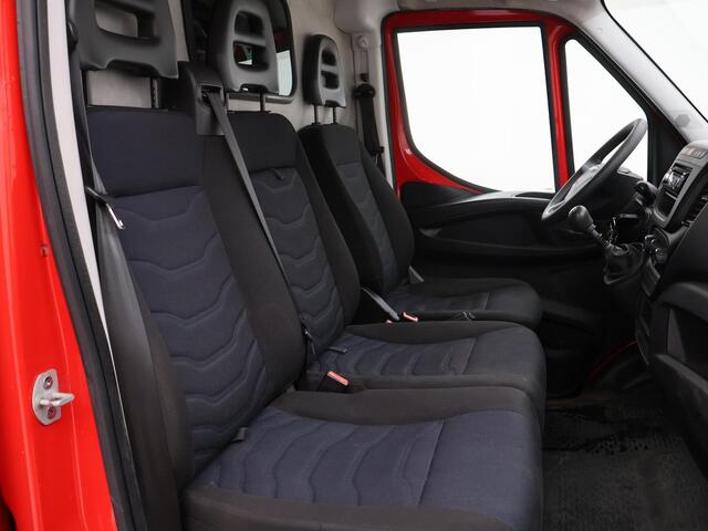 Iveco DAILY 35S12V 2.3D + 3500 KG TREKHAAK