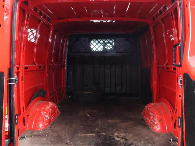 Iveco DAILY 35S12V 2.3D + 3500 KG TREKHAAK