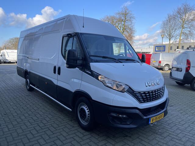 Iveco DAILY 35S14V 2.3 410 L4H2 automaat / vaste prijs rijklaar ¤ 23.950 ex btw / lease vanaf ¤ 428 / cruise en climate control / trekhaak 3500 kg / euro 6 diesel / bpm vrij / laadruimte 475 cm lang