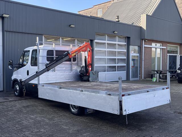 Iveco DAILY 35C17 3.0 410 170PK Automaat Palfinger Laadkraan Airco Cruise controle Trekhaak 3500kg trekgewicht 2-Persoons Open laadbak Pick-up P-up Bakwagen 1e eigenaar Euro 5