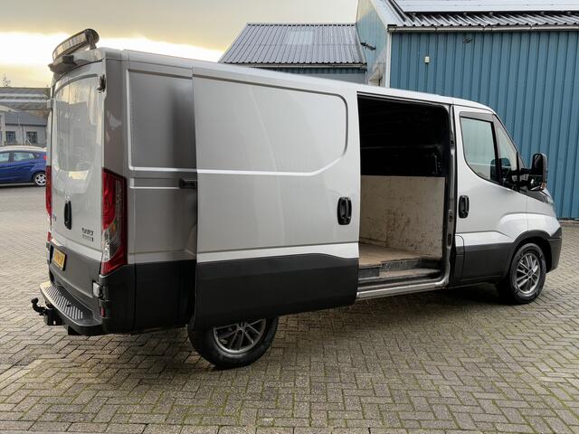 Iveco DAILY 35S 155Pk 16V 2.3 352 H1 / Cruise / Airco / 3500KG TREKGEWICHT / Trekhaak / Apk t/m 15-02-2026