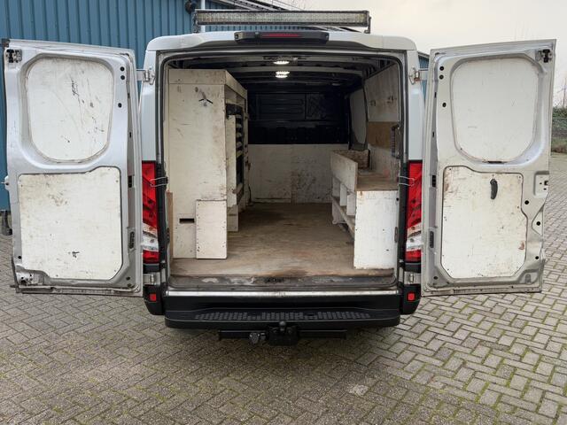Iveco DAILY 35S 155Pk 16V 2.3 352 H1 / Cruise / Airco / 3500KG TREKGEWICHT / Trekhaak / Apk t/m 15-02-2026