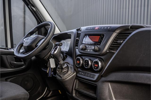 Iveco DAILY 35S14V 2.3 L4H2 | Automaat | Euro 6 | Cruise | Climate | 3500 KG Trekgewicht | Trekhaak