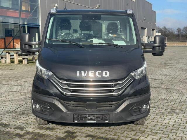Iveco DAILY 35S18 180 pk Autotransporter Aut. Navi, Nieuw 2024 Trekhaak 3.500 kg, Adapt. Cruise, Luchtvering AirPro, 3-Zits