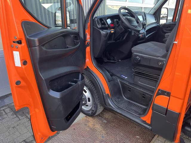 Iveco DAILY 35C14 2.3 375 Trekhaak 3500kg Laadklep 500kg Navigatie Open laadbak Pick-up Euro 6 Bpm vrij Bakwagen p-up 136pk 1e eigenaar Dealer onderhouden