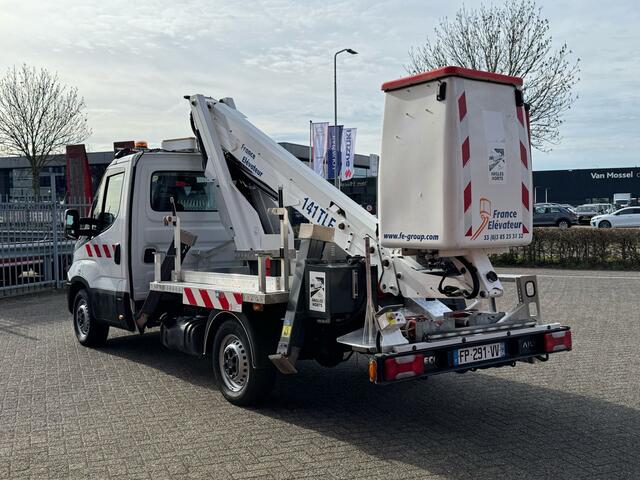 Iveco DAILY 35S14 278 draaaiuren, 4x gestempeld, 14 meter APK 10-04-2026, KM 40.365