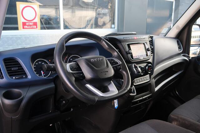 Iveco DAILY 35S18HV 3.0 35 L2 H2 AUT/ LED/ CAMERA/ 3.5T/ CRUISE/ CLIMA/ TREKHAAK
