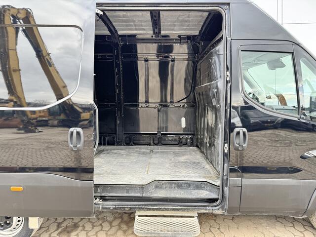 Iveco DAILY 35S16 L2H2 Automaat ACC Camera 3.5T Bluetooth