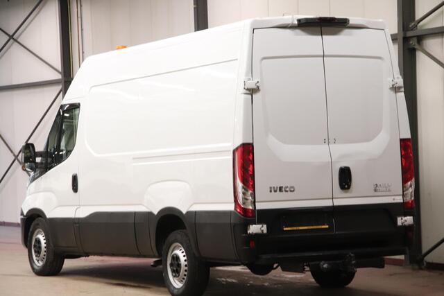 Iveco DAILY 35S14V 2.3 352 H2 AUTOMAAT 3500KG TREKVERMOGEN