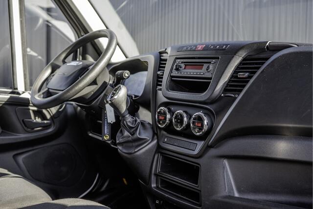 Iveco DAILY 35S16V 2.3 | L4H2 | Automaat | Topstaat | Euro 6 | 155 PK | Cruise | Climate | 3500 KG Trekgewicht