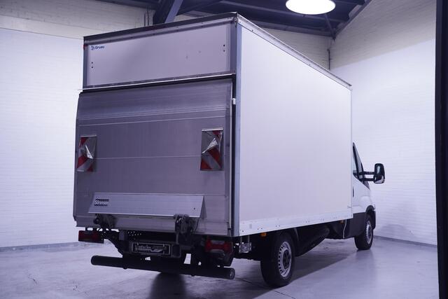 Iveco DAILY 35S16 160 pk Bakwagen met Laadklep Sörensen Airco ECC, LxBxH 420x208x216 cm Nette Auto