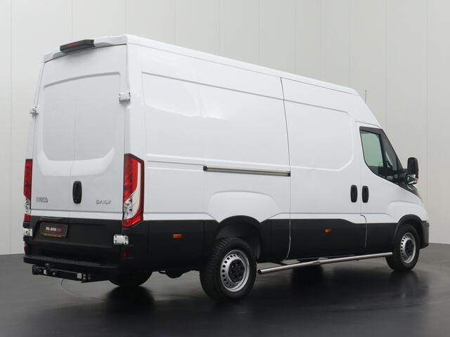 Iveco DAILY 35S14 Hi-Matic Automaat | Airco | Cruise | 3-Persoons | Betimmering | 3500Kg Trekhaak