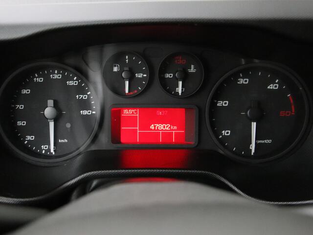 Iveco DAILY 35s14 Hi-Matic Automaat L2H2 | Airco | Cruise | Betimmering |
