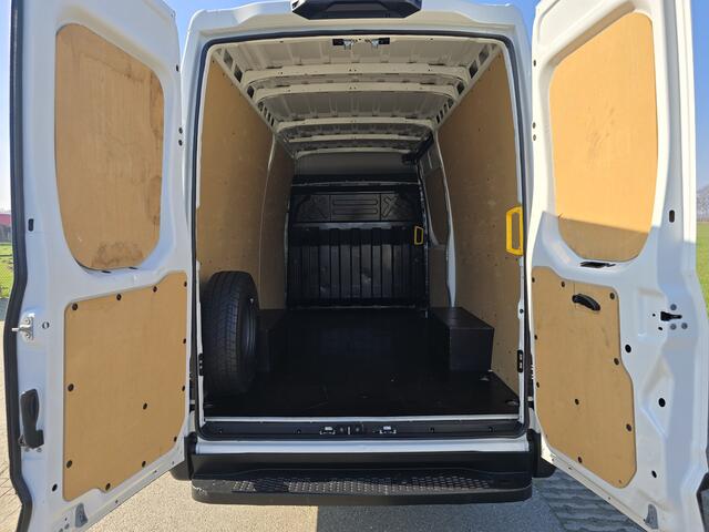 Iveco DAILY 35S14V 2.3 352L H2 - 140 Pk - Euro 6 - Airco - Cruise Control