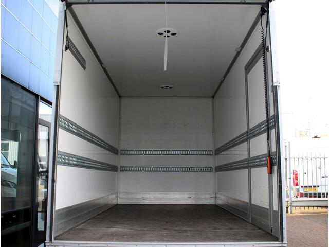 Iveco DAILY 40C18 HA8 Bakwagen 3500/4200kg Aut. Laadklep