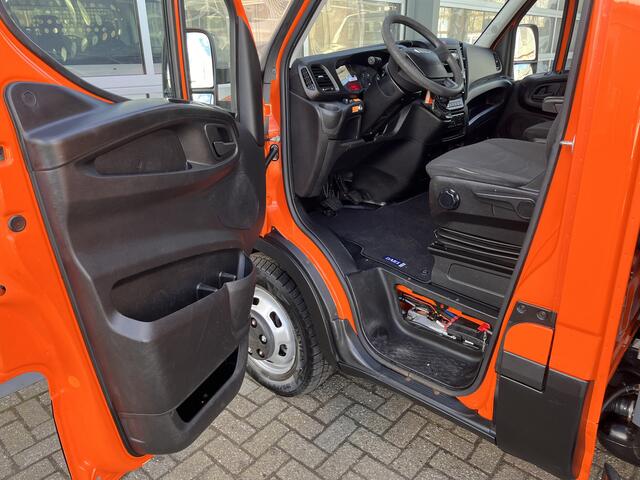 Iveco DAILY 35C15 2.3 375 Trekhaak 3500kg Open laadbak Pick-up Euro 5 Winterdienst Bpm vrij Bakwagen Nido voorbereiding p-up 1e eigenaar Dealer onderhouden Pick-up P-up