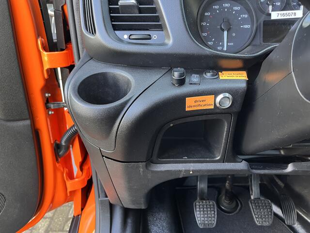 Iveco DAILY 35C15 2.3 375 Trekhaak 3500kg Open laadbak Pick-up Euro 5 Winterdienst Bpm vrij Bakwagen Nido voorbereiding p-up 1e eigenaar Dealer onderhouden Pick-up P-up