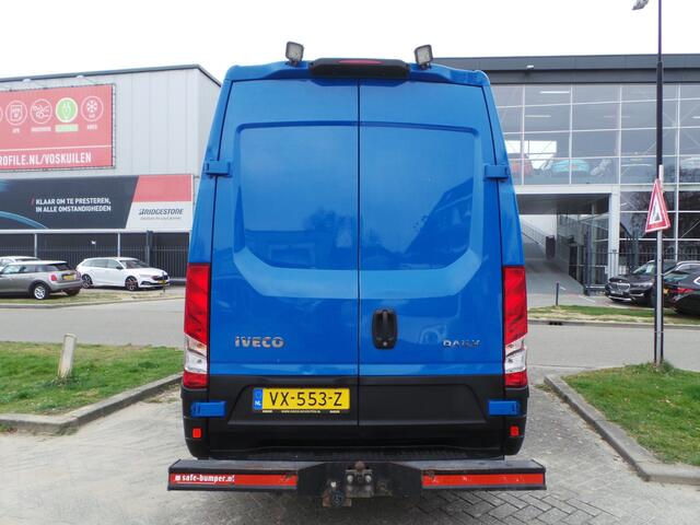 Iveco DAILY 35S17V 3.0 352 DC 3500kg trekgewicht, 5 persoons