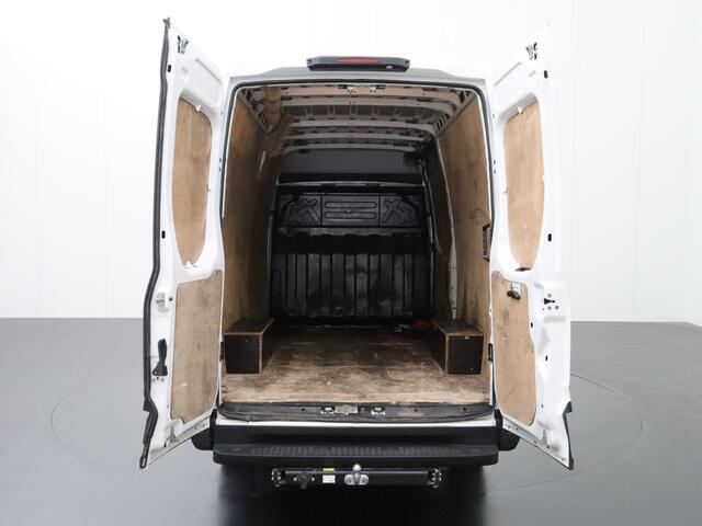 Iveco DAILY 35S18 3.0L Hi-Matic Automaat L2H2 | Led | Navigatie | Camera | Cruise | 3-Persoons