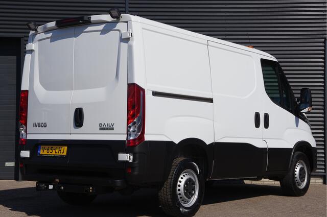 Iveco DAILY 35S16 2.3 L1H1 160PK AUT. LED, 3.5T TREKHAAK, GEVEERDE STOEL, CAMERA, CLIMA, CRUISE