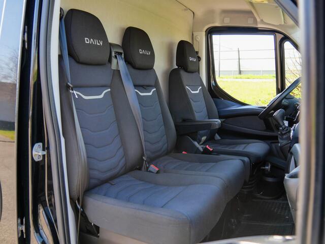 Iveco DAILY 35S16V H3 Automaat | CAMERA | NAVIGATIE | CRUISE CONTROL |