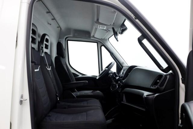Iveco DAILY 35C16 160pk L2H2 Dubbel Lucht Airco/Imperiaal/Trekhaak 3500kg 02-2020