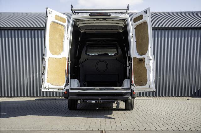 Iveco DAILY 35S16 L2H2 | Automaat | 160PK | 3.5T Trekgewicht | 7-Zits | Cruise | Camera | PDC | Climate | Imperiaal | Ladder | Euro 6