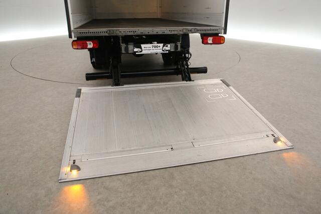 Iveco DAILY 35C16H 2.3 410 157PK Dubbellucht Bakwagen Laadklep Laadbak Airco 3 Persoons Elektrpakket