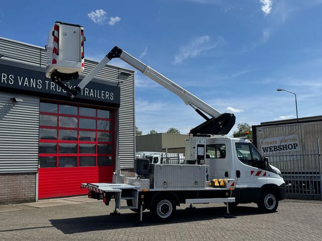 Iveco DAILY 35S14 Km 31.936!! 4x gestempeld, 2 persoonslift