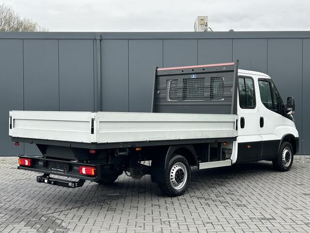 Iveco DAILY 35S14 2.3 D / PICK UP MET LANGE BAK / 7 PERSOONS DUBBELE CABINE / 22.770 KM / AIRCO / CRUISE / NAVI / 3.5 TONS TREKHAAK