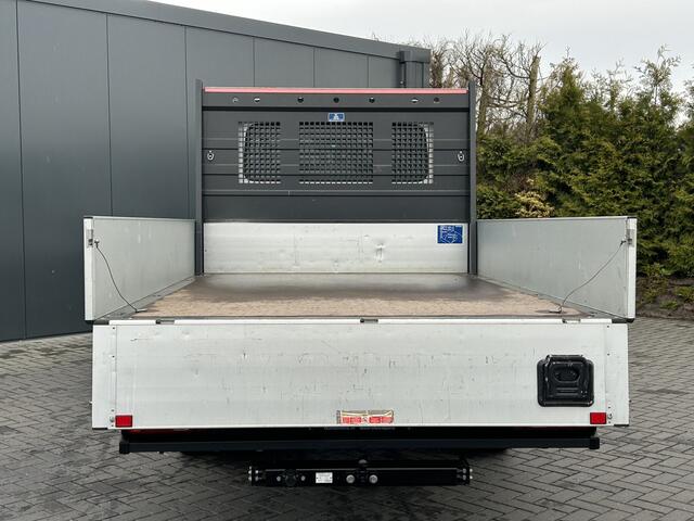 Iveco DAILY 35S14 2.3 D / PICK UP MET LANGE BAK / 7 PERSOONS DUBBELE CABINE / 22.770 KM / AIRCO / CRUISE / NAVI / 3.5 TONS TREKHAAK