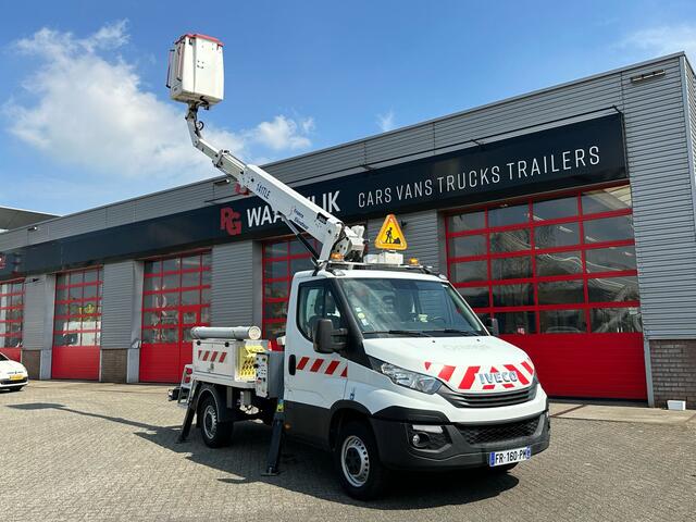 Iveco DAILY 35S14 14 meter, 4x stamped, 413 working hours