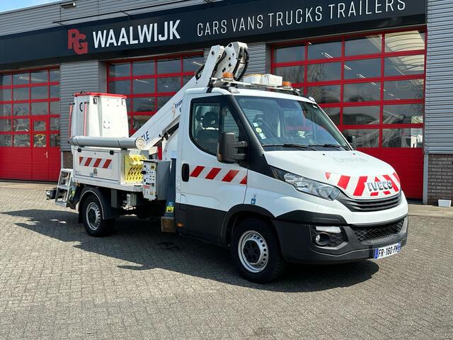 Iveco DAILY 35S14 14 meter, 4x stamped, 413 working hours