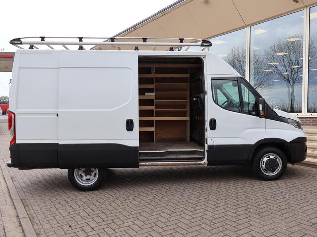 Iveco DAILY 35C14V 2.3 136 PK L2H2 3-ZITS *DUBBEL LUCHT* + TREKHAAK 3500 KG | CLIMATE | CRUISE CONTROL