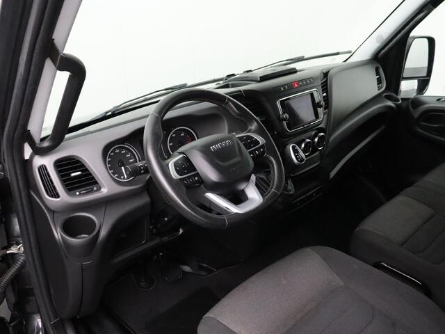 Iveco DAILY 35S18HV 3.0L 180PK Hi-Matic Automaat Dubbele Cabine | Navigatie | Camera | 3500Kg Trekhaak | Led