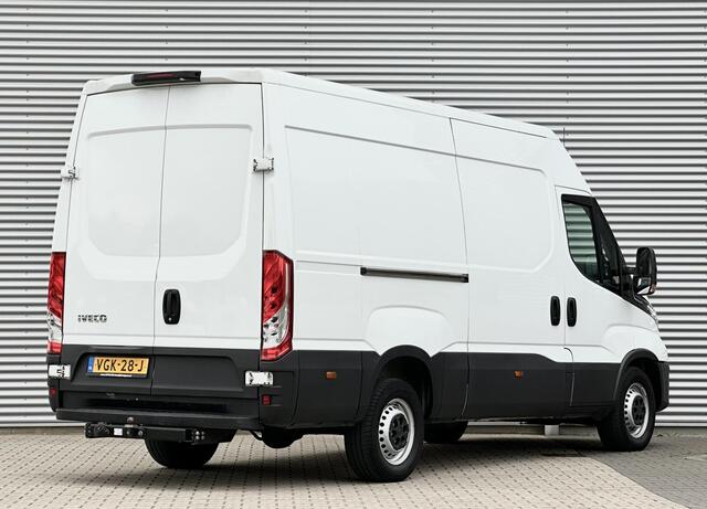 Iveco DAILY 35S16V 2.3 352 Automaat 160PK 3500 KG trekvermogen