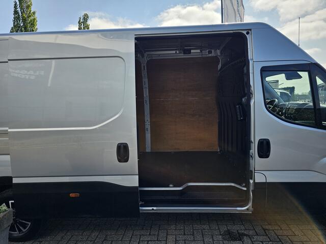 Iveco DAILY 35S18HV 3.0 410L H3 Automaat XXL 180 PK * 3,5t Trekgewicht *