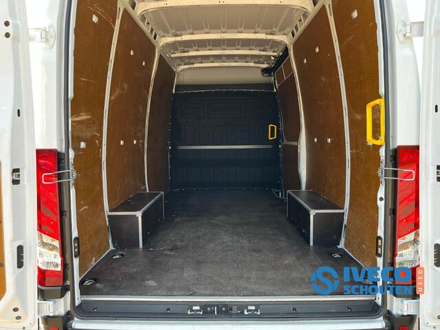 Iveco DAILY 35S14 | Origineel Nederlands | HI-Matic | AUR-Cam | Trekhaak | Direct leverbaar |