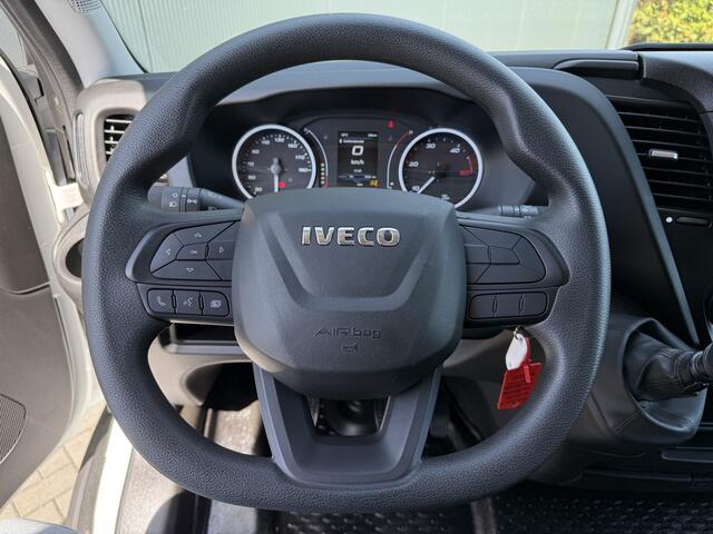 Iveco DAILY 35C16H 2.3 D 157 PK / ZEER NETJES !! / HYDRAULISCHE LAADKLEP / BAKWAGEN / 76.935 KM ! / AIRCO / 3-ZITS