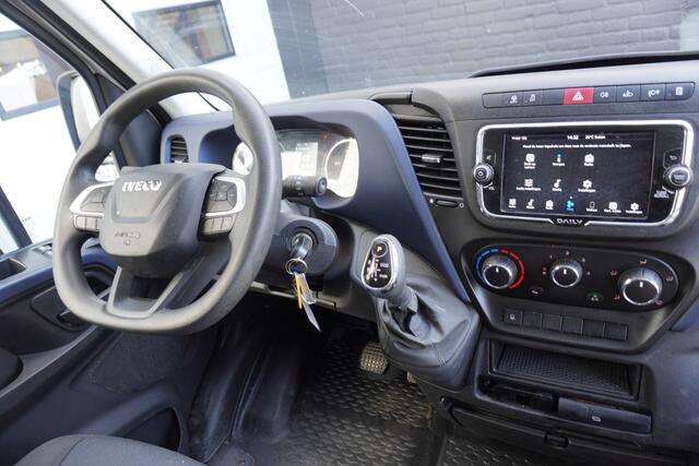 Iveco DAILY 3.0 180PK AUTOMAAT 3.500KG EURO 6 - Airco - Cruise - Trekhaal - ¤23.950, - Excl.
