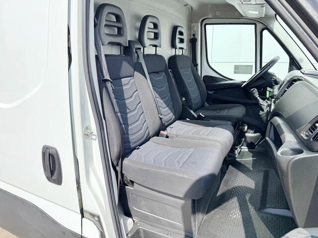 Iveco DAILY 35S14 L2H2 Luchtvering Trekhaak Cruise Control Climate Control Lucht Geveerde Bestuurdersstoel